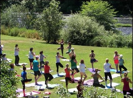190626 City of Roseburg Yoga in the Park 2