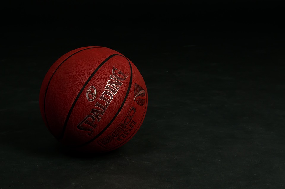Basketball stock 181221 via Pixabay