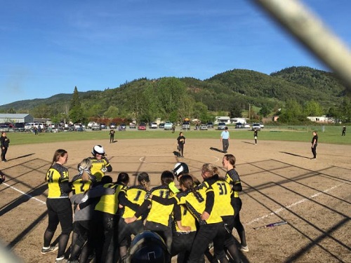 160416 SU softball
