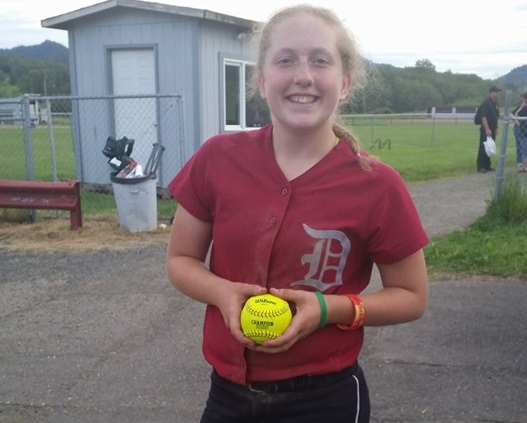 160502 Molly Lavin-Williams first home run