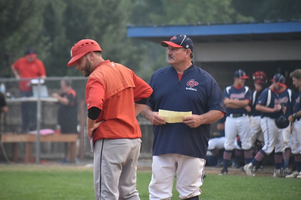 181125 Grants Pass Nuggets Legion head coach Mike Reese in 2018 playoffs