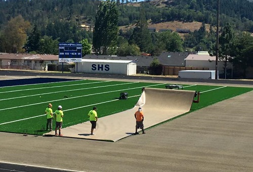 160729 Sutherlin turf 2