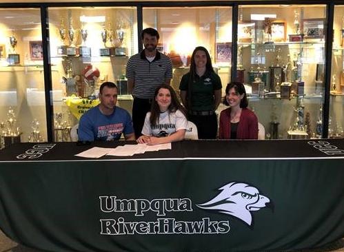 190429 Noel Krissie signs with UCC Image via UCC